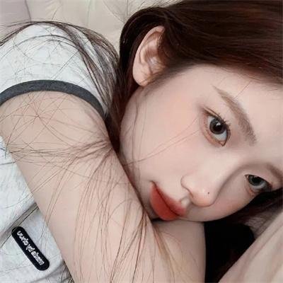 姹紫嫣红碧绿波